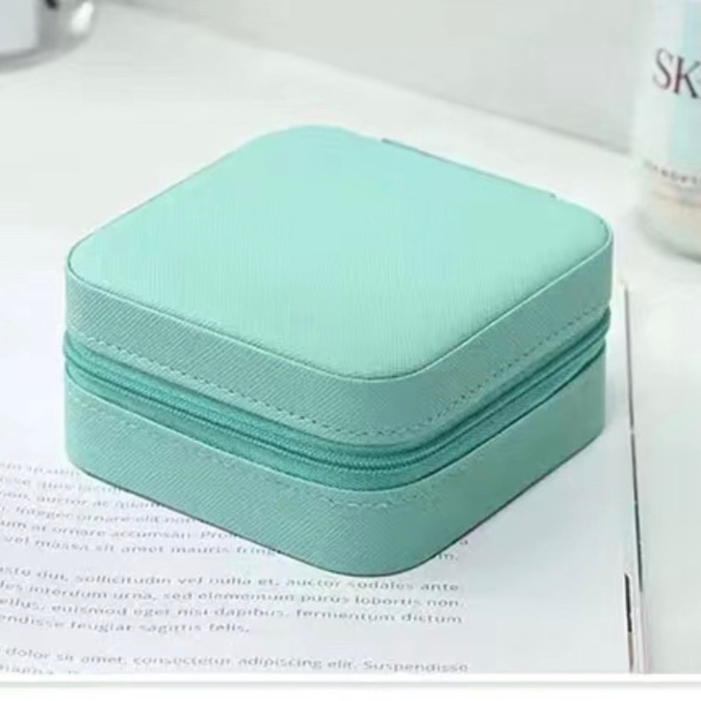 New Jewelry Box Storage Organizer Travel Box Case - Picture 3 of 10